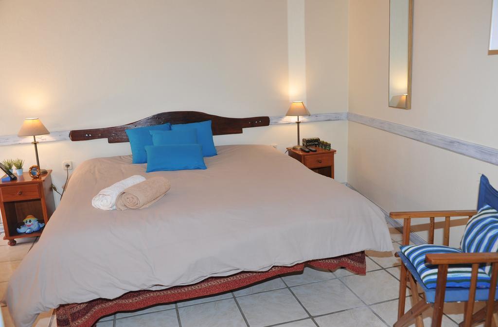 16 * Porto Santo